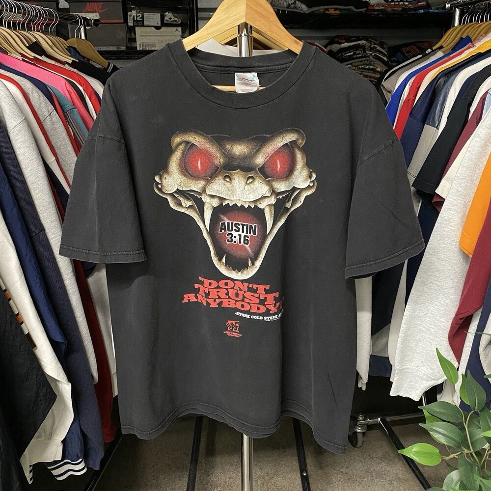 Vintage 1998 Stone Cold Austin Don't Trust Anybody Snake Wrestling Tee Men's XL